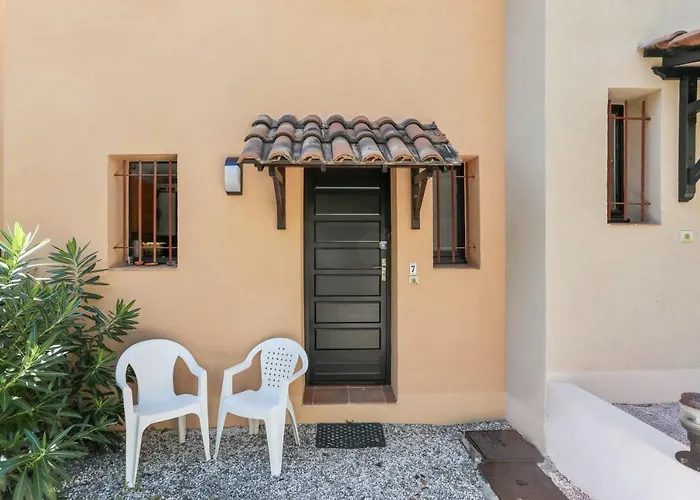 Сasa de vacaciones Maison Confortable Pres Des Plages De Saint-raphael Saint-Raphaël