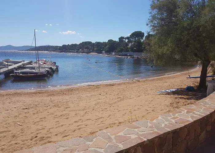 度假居 Maison Confortable Pres Des Plages De Saint-raphael *