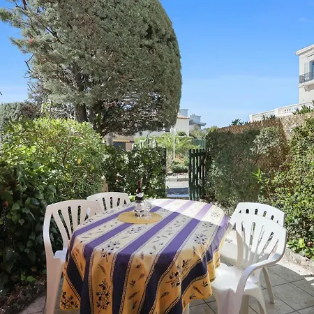 Maison Confortable Pres Des Plages De Saint-raphael *