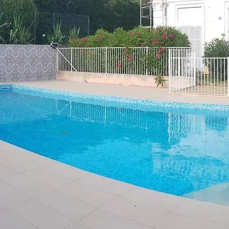 Maison Confortable Pres Des Plages De Saint-raphael *
