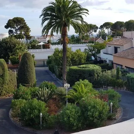 Maison Confortable Pres Des Plages De Saint-raphael *